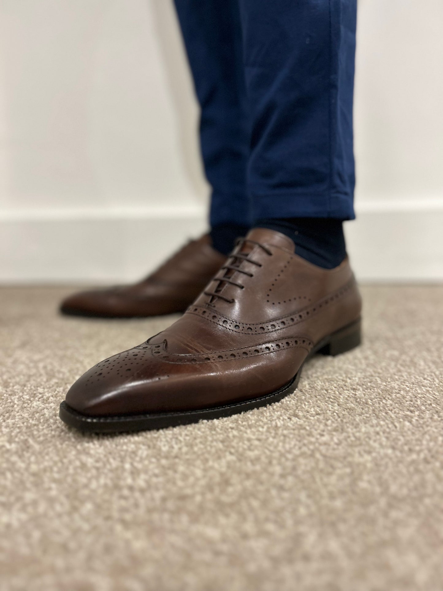 HANDMADE BROWN LEATHER LACE-UP